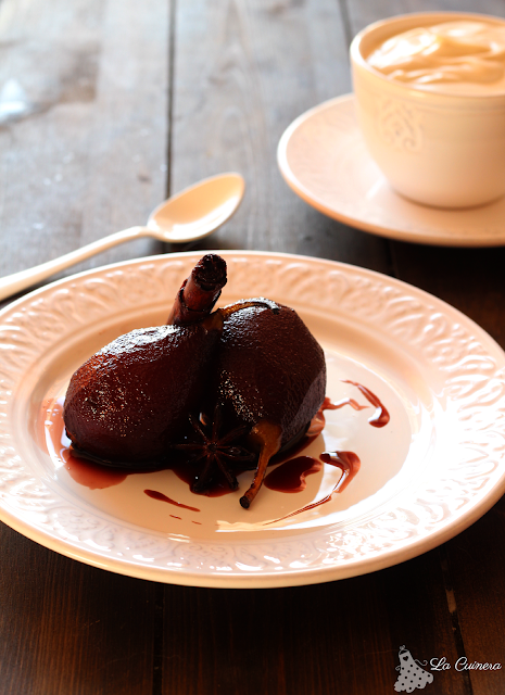 receta de peras al vino y crema de mascarpone flameada una deliciosa receta de peras al vino